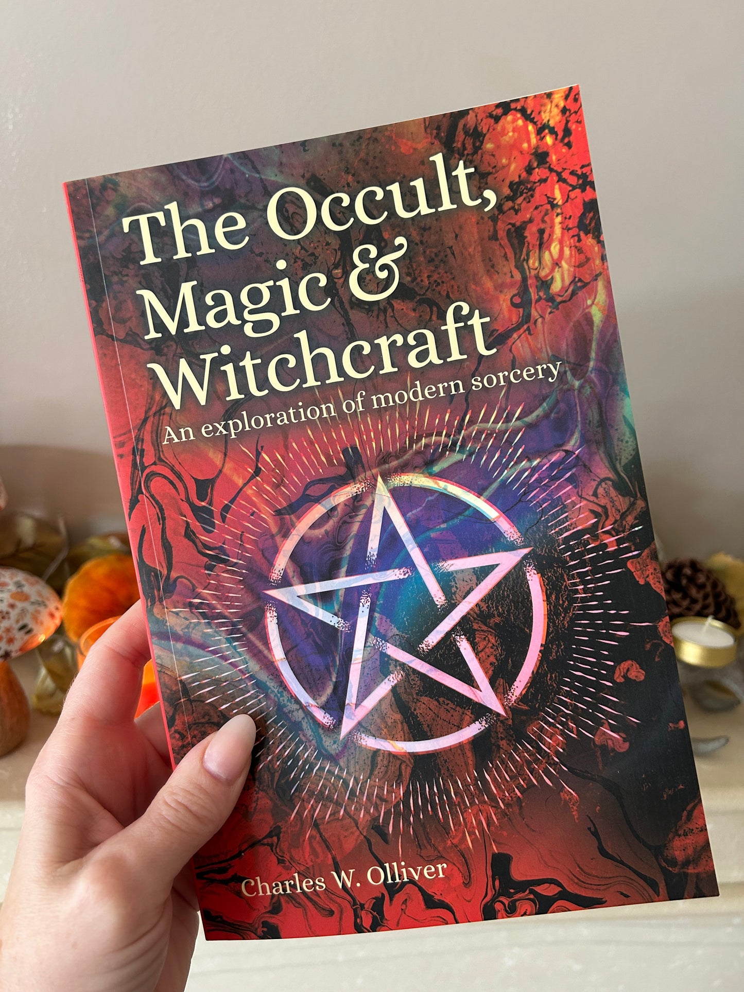 Occult Magic & Witchcraft: Modern Sorcery (Sirius Paperback)